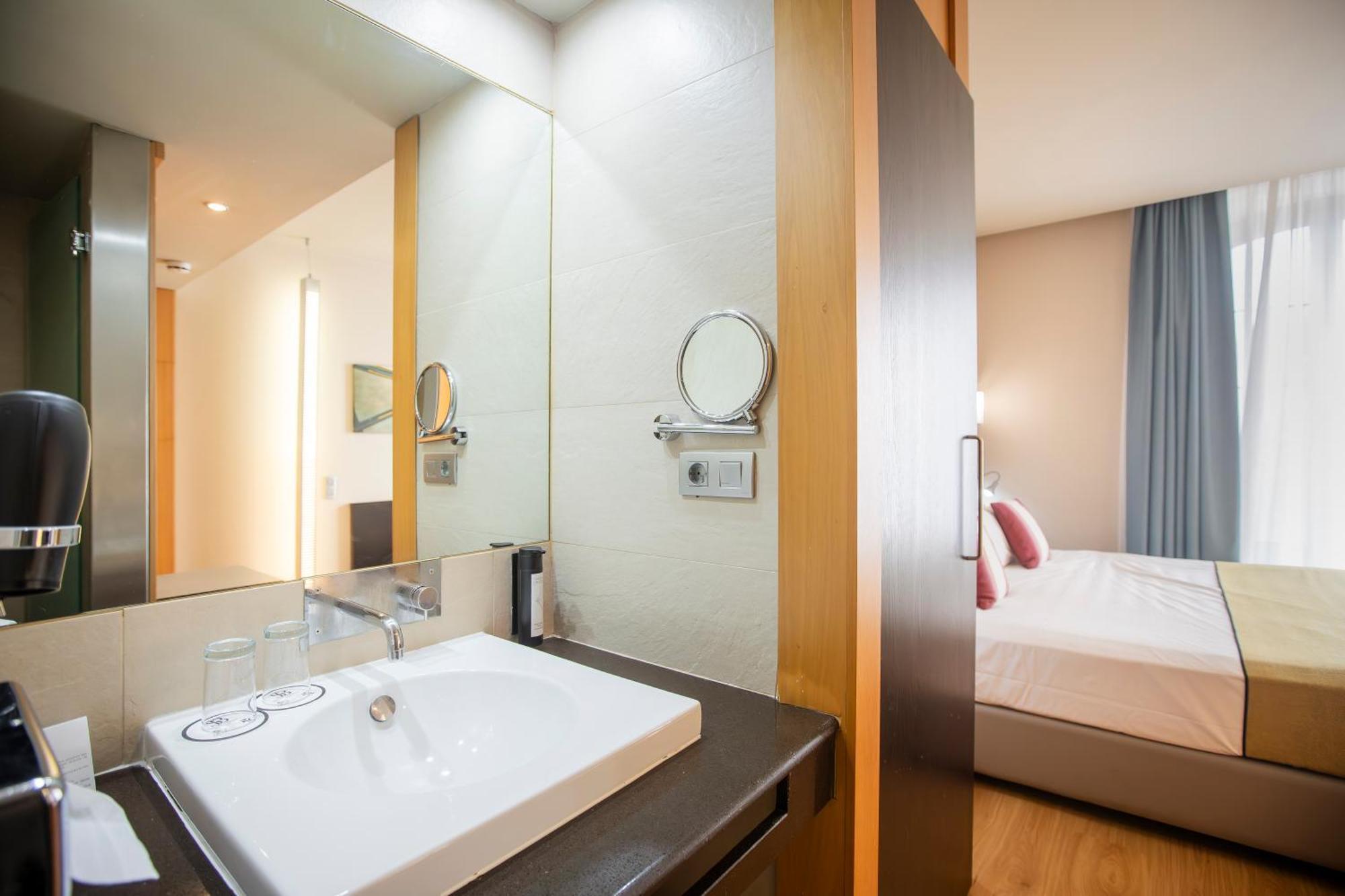 Hotel Itaca Jerez 4*