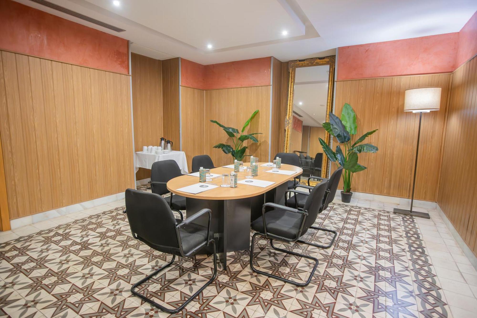 Itaca Jerez Hotel 4*